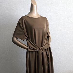 Women's plus size olive green dress